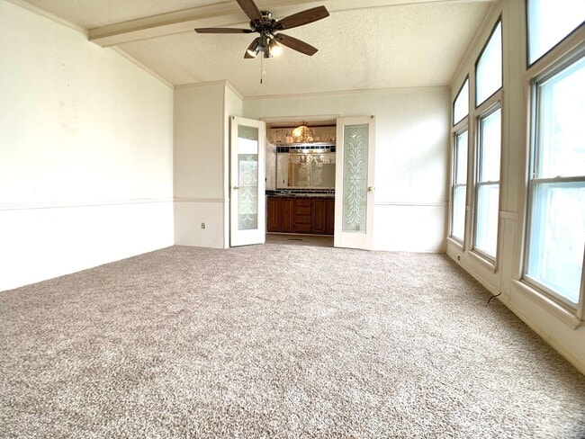 Building Photo - 2551 Farm Cir