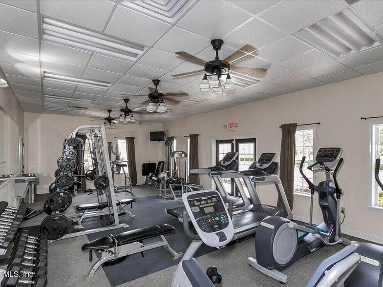 Building Photo - 15672 Tisons Blf Rd