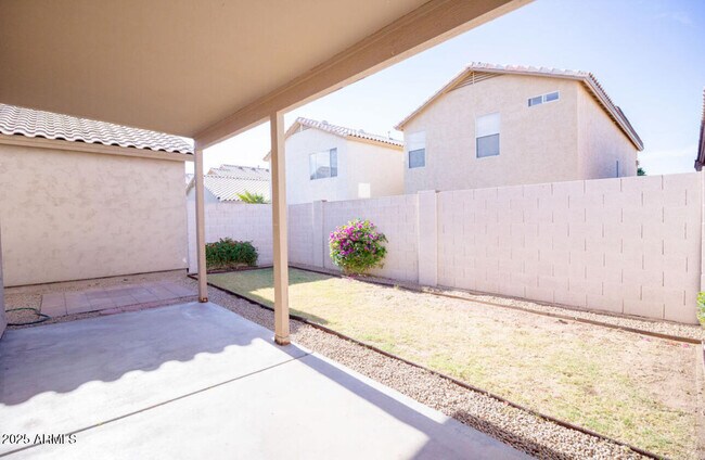 Building Photo - 4925 W Wahalla Ln