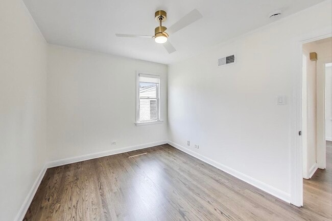 Building Photo - 7241 N Overhill Ave