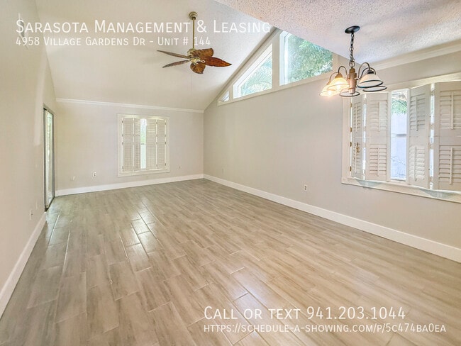 Building Photo - 4958 Village Garden Dr