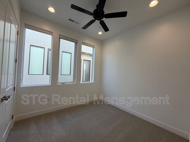 Building Photo - 2908 Church Oak Dr