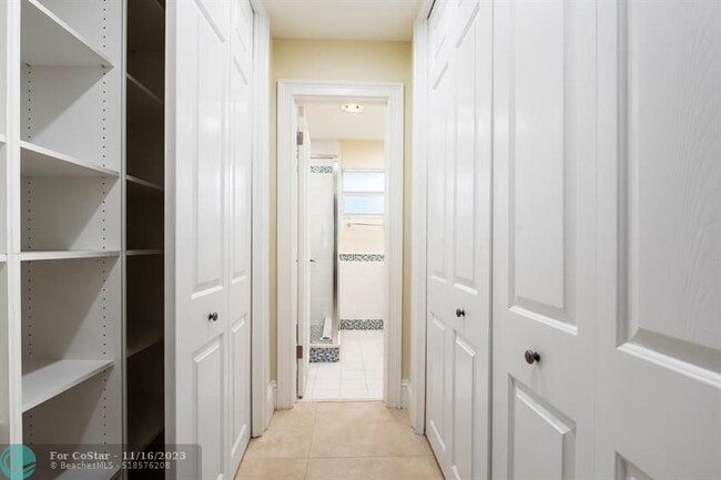 Building Photo - 2561 S Ocean Blvd