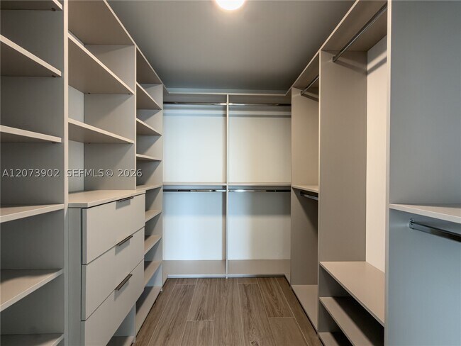Building Photo - 5297 SW 183rd Ave
