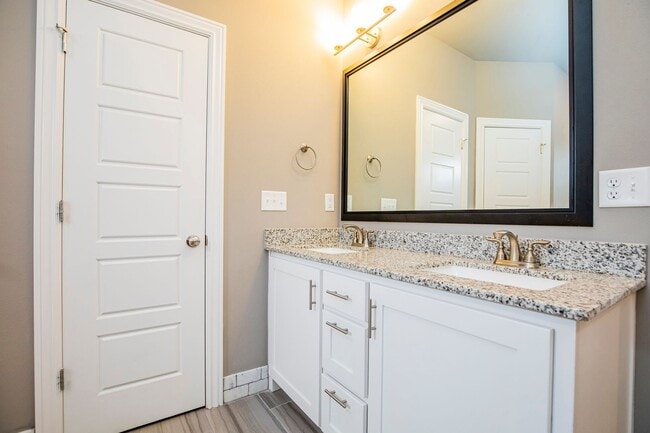 Building Photo - ***1025 Kimball Lane***