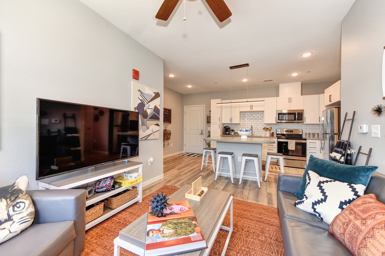 Academy 65 Sacramento Ca Apartment Finder