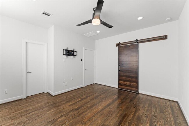 Building Photo - 312 Eado Park Cir