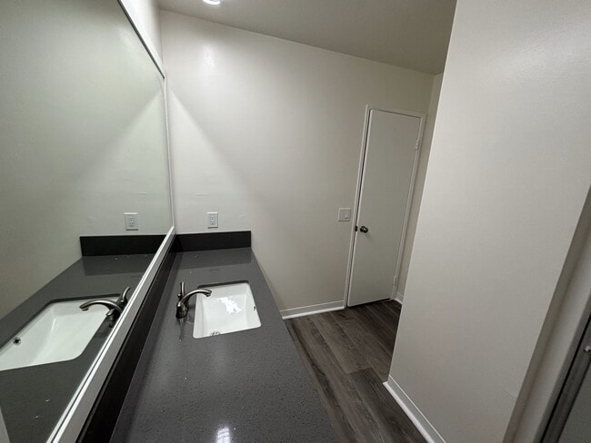 Building Photo - 2105 Grant Ave