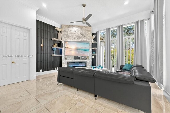 Building Photo - 6313 Paradise Cove