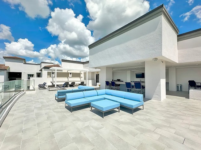 Building Photo - 10900 Legacy Gateway Cir