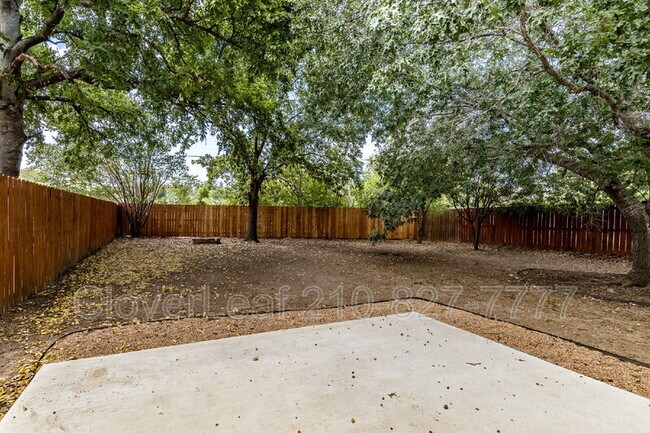 Building Photo - 8019 Hilltop Crest