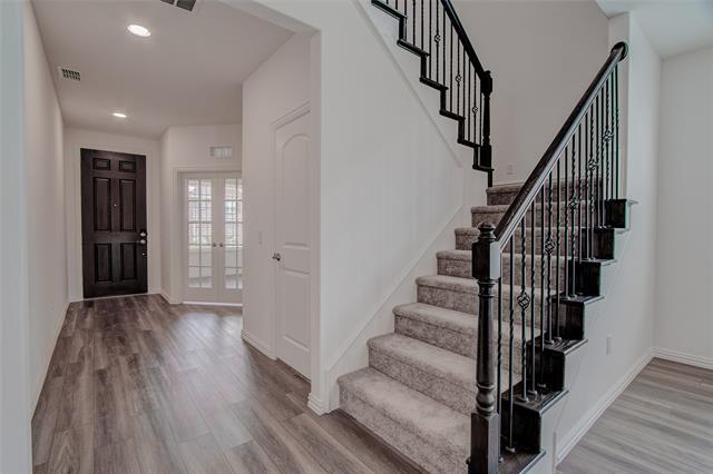 Building Photo - 1535 Echo Blf Dr