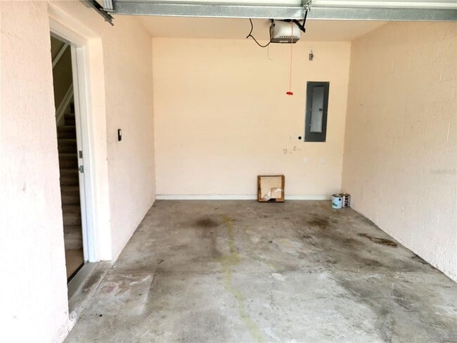 Building Photo - 4555 SW 52nd Cir