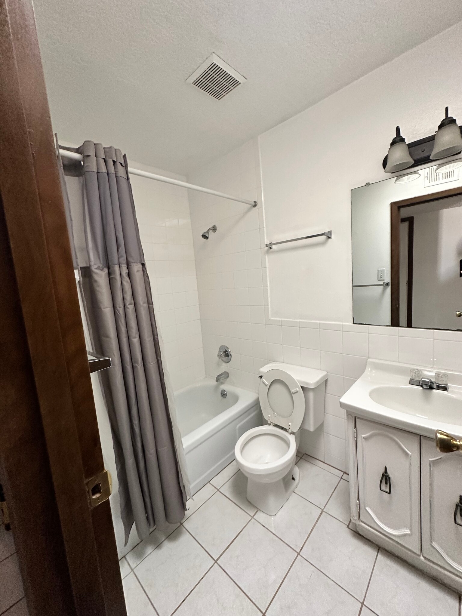 Building Photo - 2613 Schooner Dr