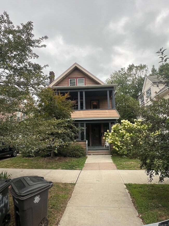 Building Photo - 1528 Ella T Grasso Blvd