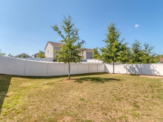 Building Photo - 9073 Remnick Dr