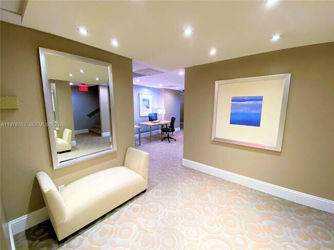 Building Photo - 770 Claughton Island Dr