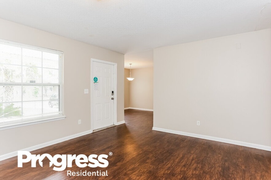 Building Photo - 3747 Peachtree St