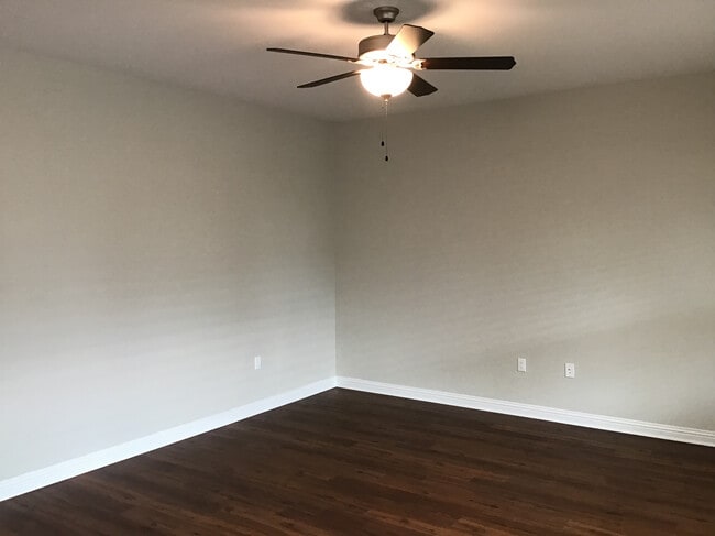 Building Photo - 6109 Gerard Dr