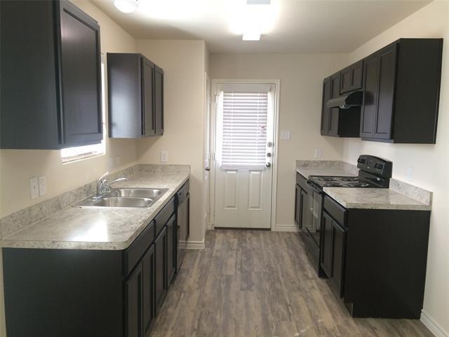 Building Photo - 4208 Summersweet Ln