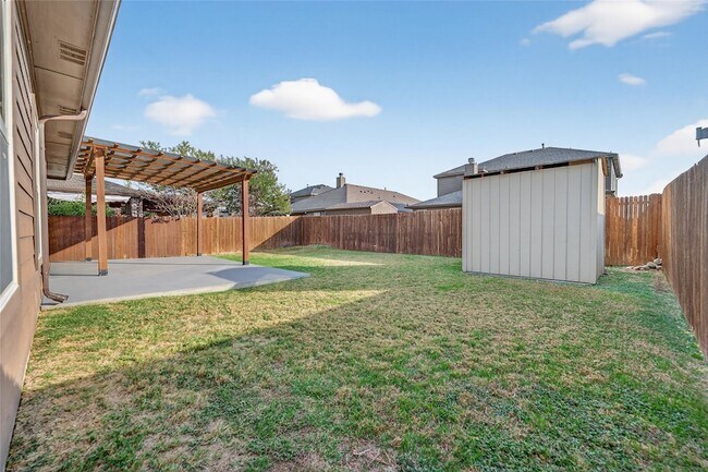 Building Photo - 1928 Velarde Rd