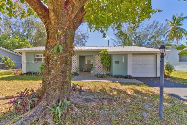 Building Photo - 6510 NW 21st St