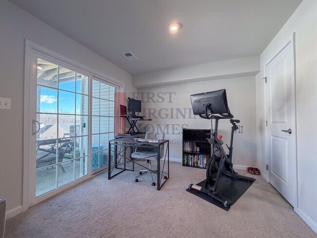 Building Photo - Village Oaks Townhome 3bed/2.5Bath