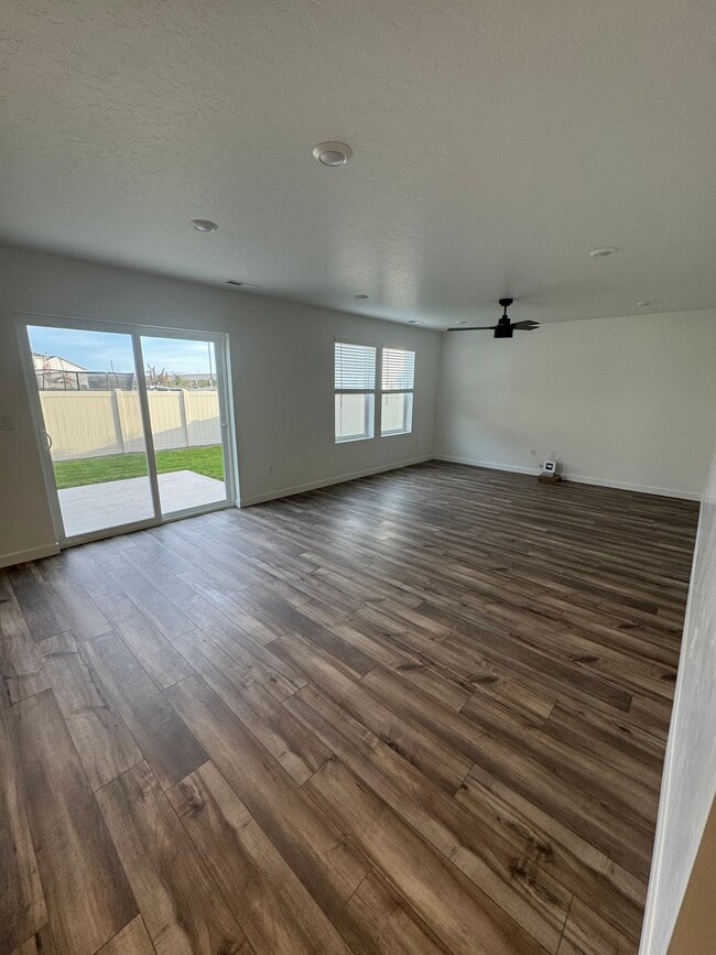 Building Photo - 6612 W Windshear St