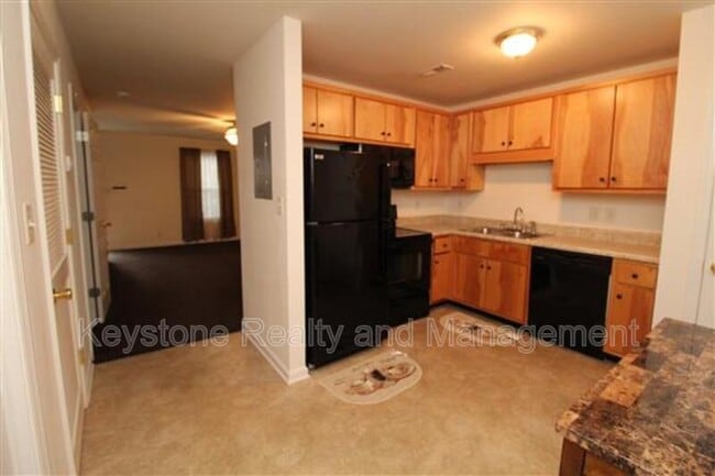 Building Photo - 512-2B Peachers Ridge Road