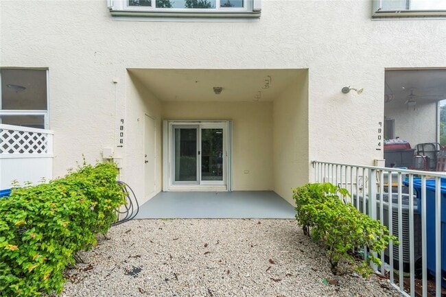 Building Photo - 9808 NW 56th Pl