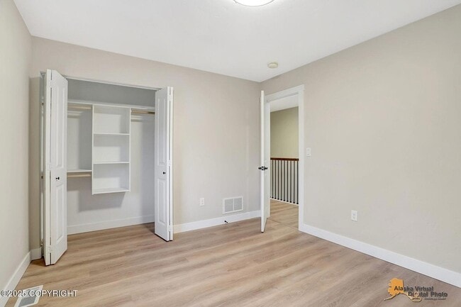 Building Photo - 533 Ashbrook Dr