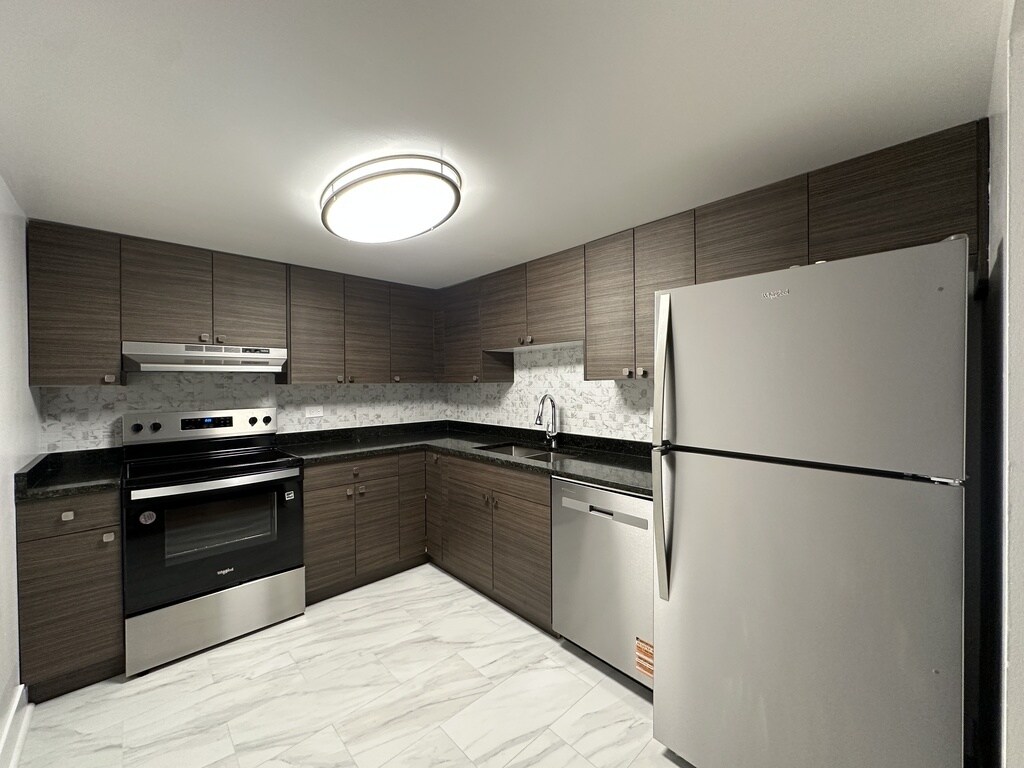 Building Photo - 525 N Quentin Rd