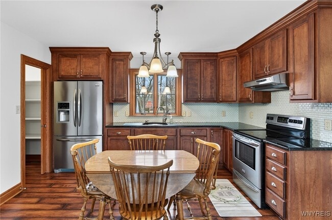 Building Photo - 3945 Lower River Rd