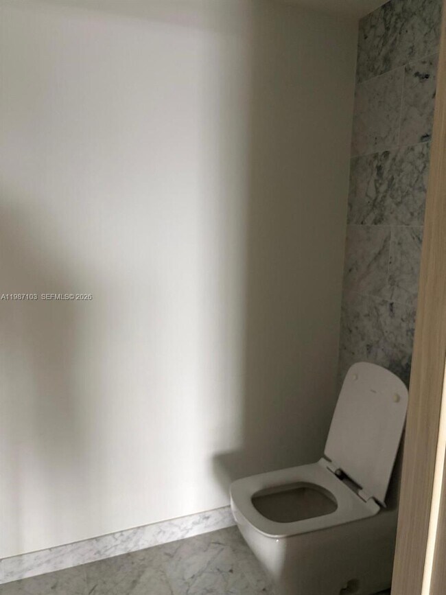 Building Photo - 1000 Brickell Plaza