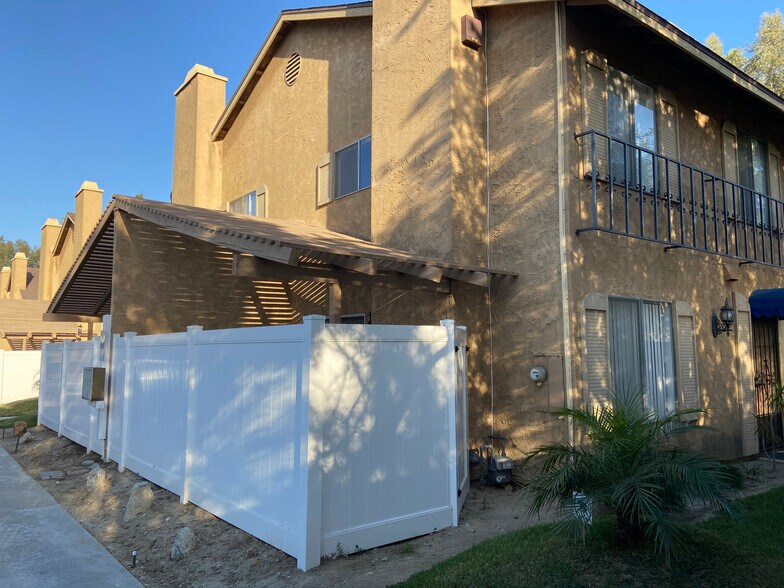 Building Photo - 918 S Mountain Ave