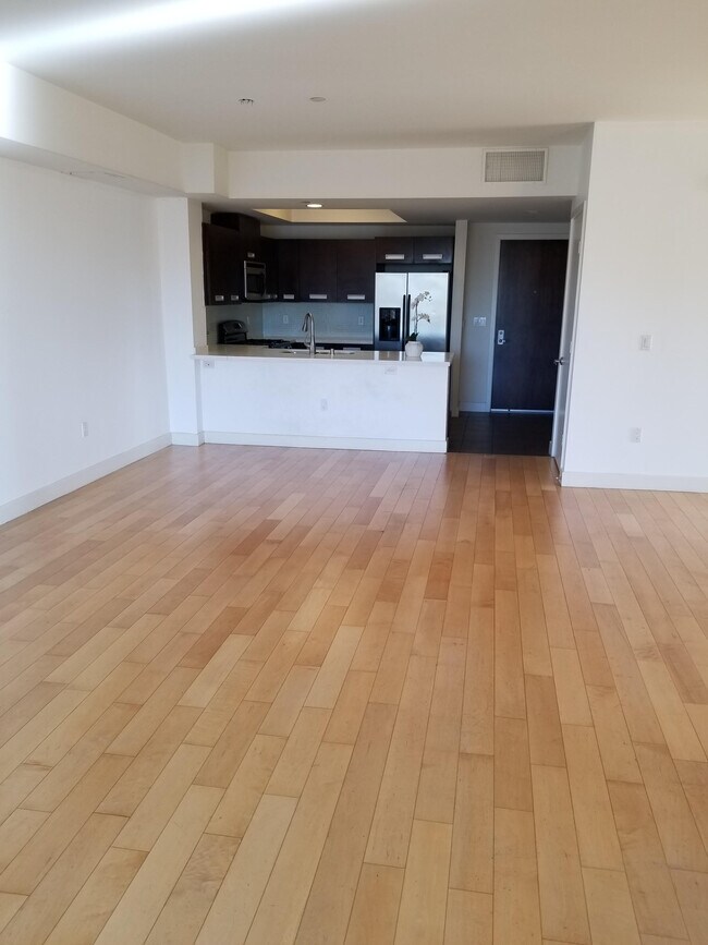 Building Photo - 1260 S Corning St