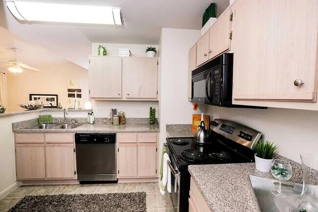 Building Photo - North Houston Living | Easy Commute & Comfort