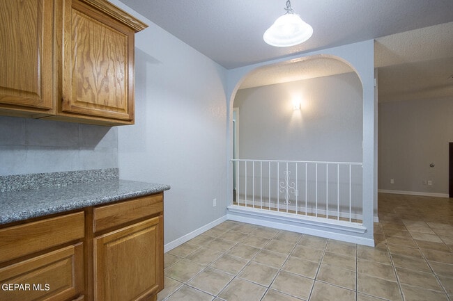 Building Photo - 3311 Catherine Ann Dr