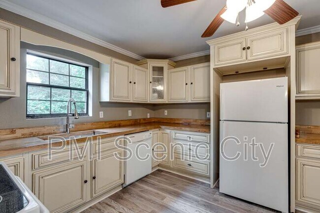 Building Photo - 4717 Beverly Kay Dr