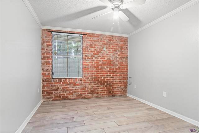 Building Photo - 3101 Highland Rd