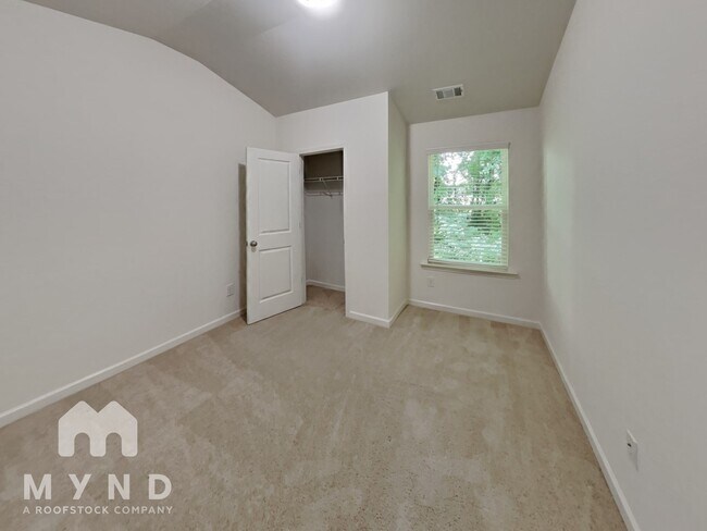 Building Photo - 4445 Newfangle Rd