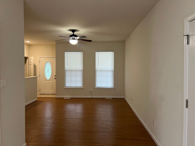 Building Photo - 11183 Cumberland Gap Dr