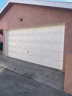 Primary Photo - 2696 Santa Fe Ave