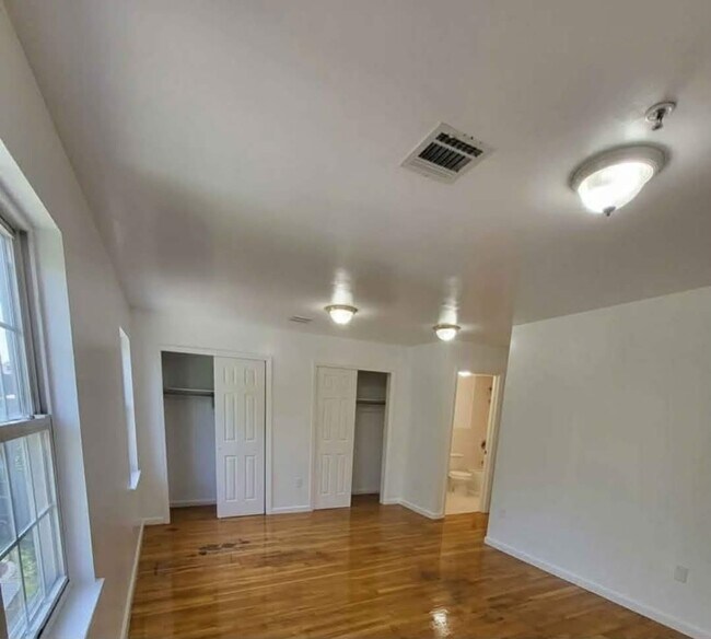 Building Photo - 12 Bergen Ave