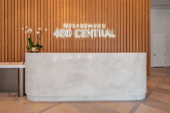 Building Photo - 400 Central Ave