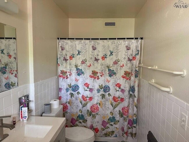 Building Photo - 4800 George St