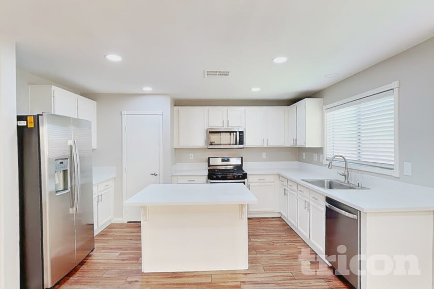Building Photo - 102 Health Aster Ct