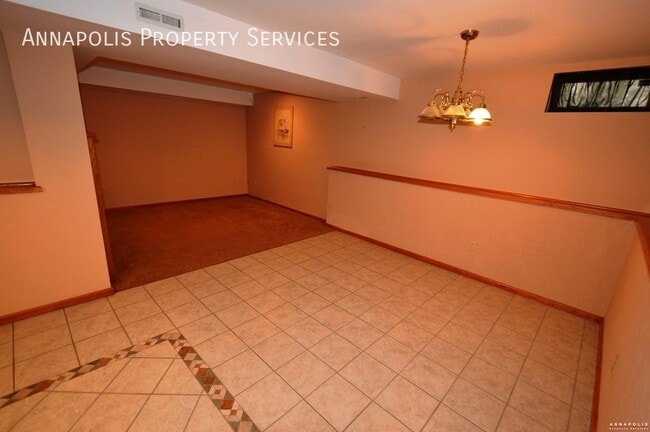 Building Photo - 7 Woodbent Dr