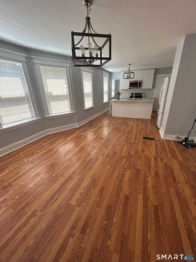 Building Photo - 273 Judson Pl