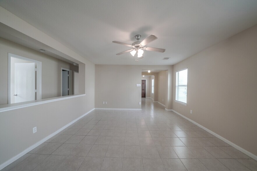 Building Photo - 20727 Cypress Crescent Ln